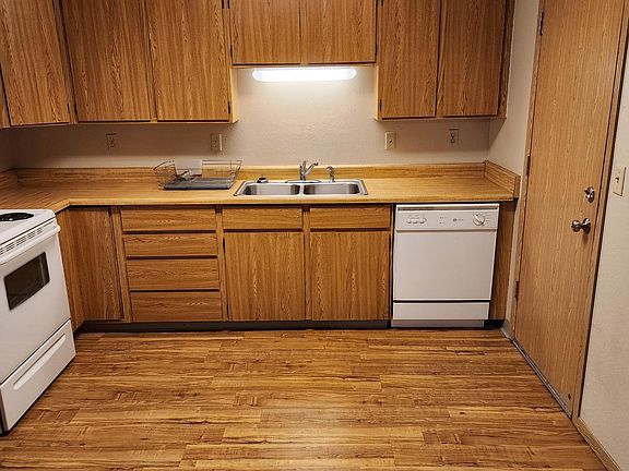 3rd image of 2521 Outside Blvd APT 3104