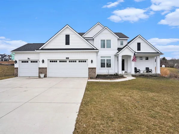 8251 Misty Meadow Ct, Byron Center, MI 49315