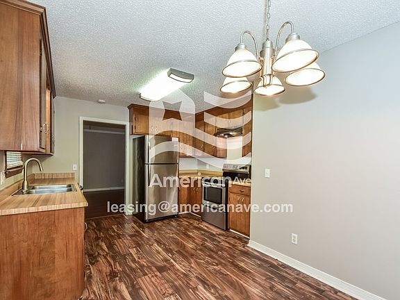 1554_005_dining_room_13833940.jpg