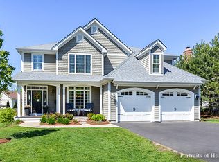 905 Parkway Dr, Wheaton, IL