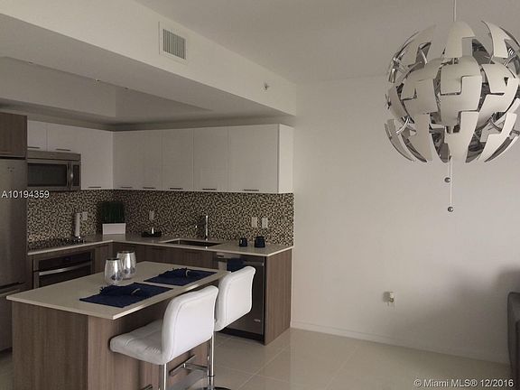 3rd image of 5300 Paseo Dr #505