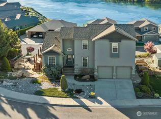 2890 Akamai Way, East Wenatchee, WA 98802