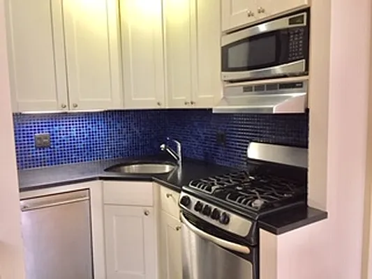 Rented by Corcoran | media 21