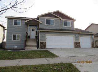 9212 E Fraser Ct, Fraser, WA 99206