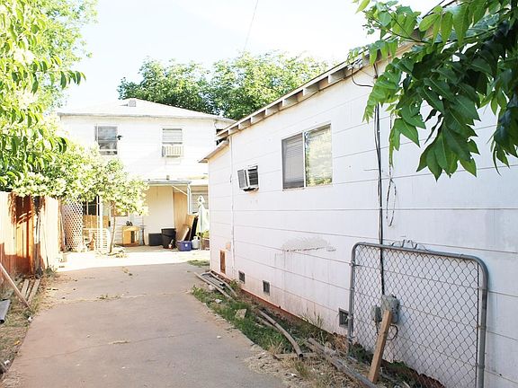 5th image of 1808 Iris Ave