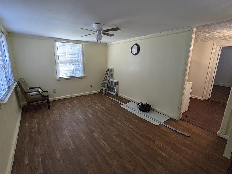 860 Artic Cir #2B — Photo 5