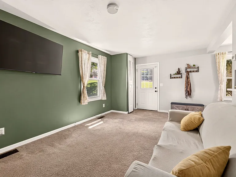 3 Eagle Ln — Photo 2