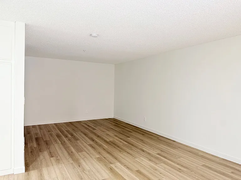 400 Westmoreland Apartments - Modern, approachable, city-living vibe — Photo 7