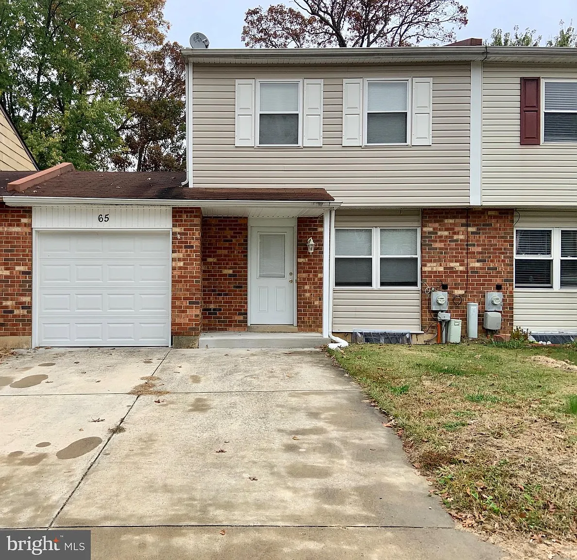 65 Bradley Dr photo 1