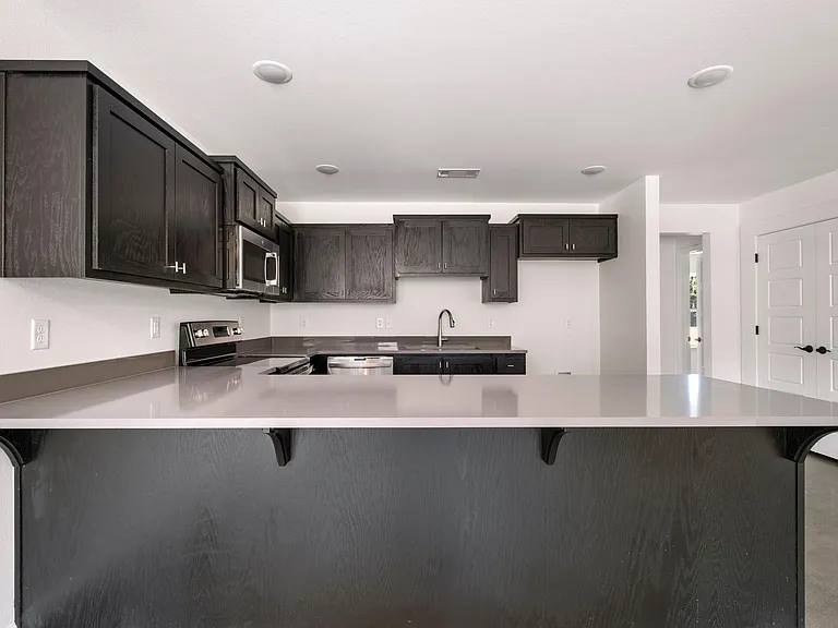 705 Supreme Ct — Photo 2