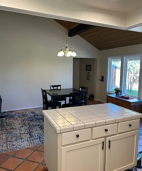 Large breakfast area