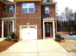 301 Knelston Oak Dr, Suwanee, GA 30024