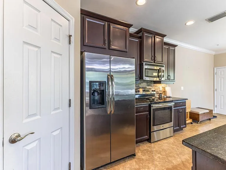 23550 Alamanda Dr #203 — Photo 23
