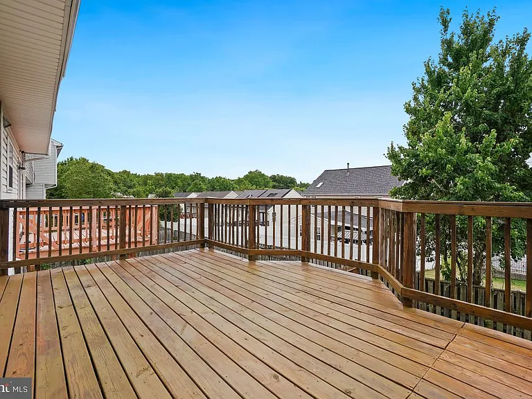 7017 Migliori Ct — Photo 26