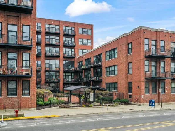 2323 W Pershing Rd APT 416, Chicago, IL 60609