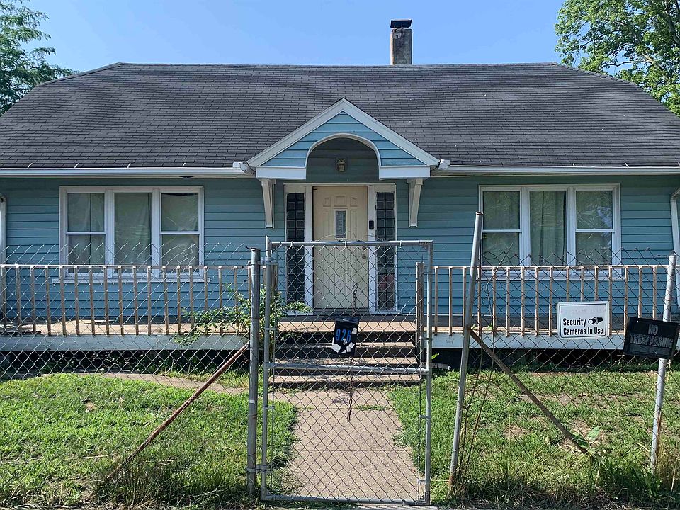 1st image of 926 Lawndale Ave