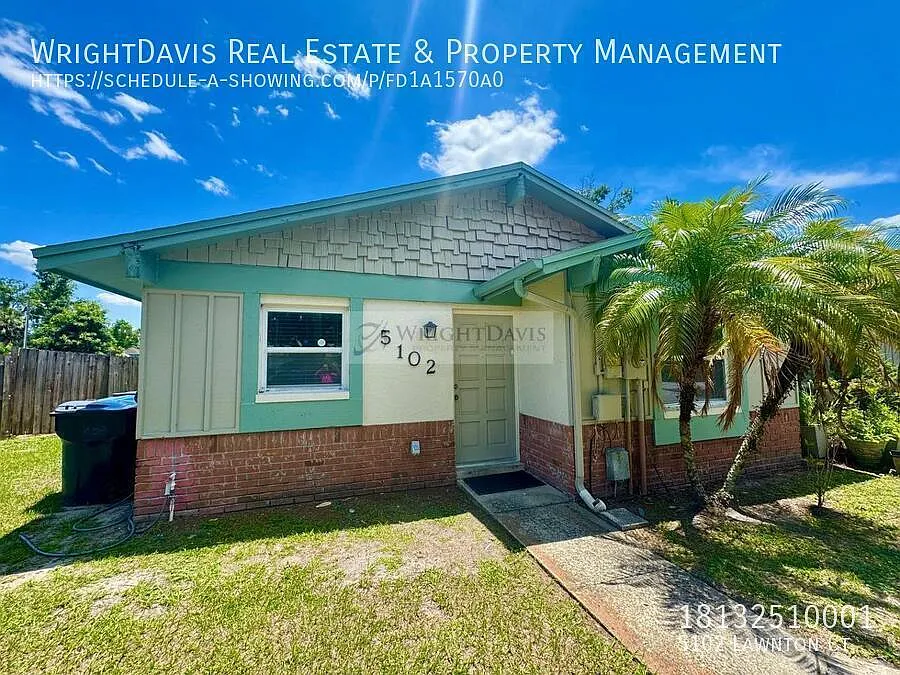 Charming 2/2 home in Carrollwood! — Photo 2