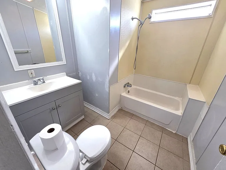 449 N Cambridge Ave — Photo 6