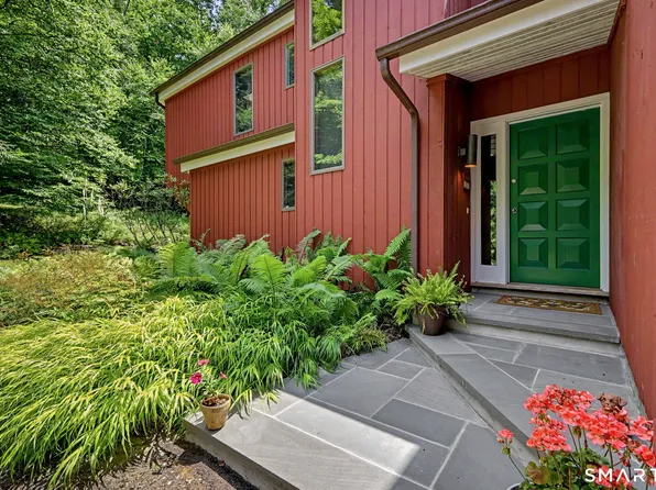 6 Fox Run, Sherman, CT 06784
