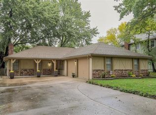 1828 E 151st Ter, Olathe, KS 66062