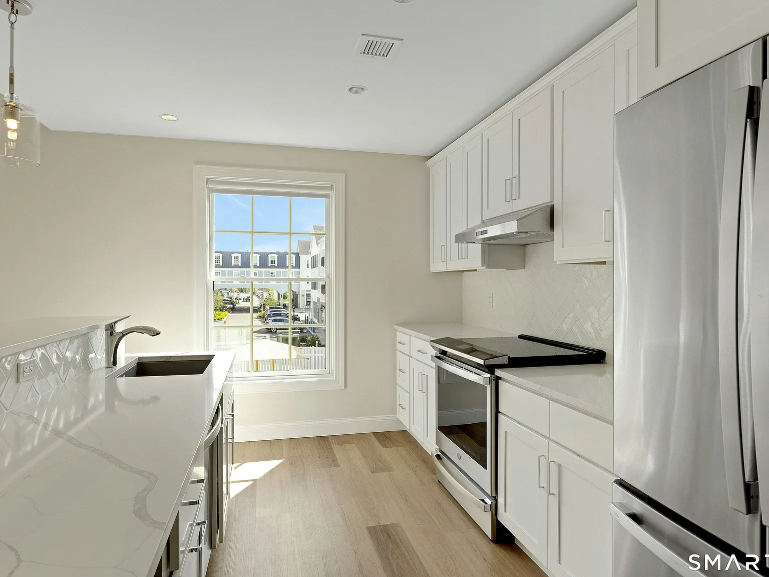 440 Heights Rd — Photo 3