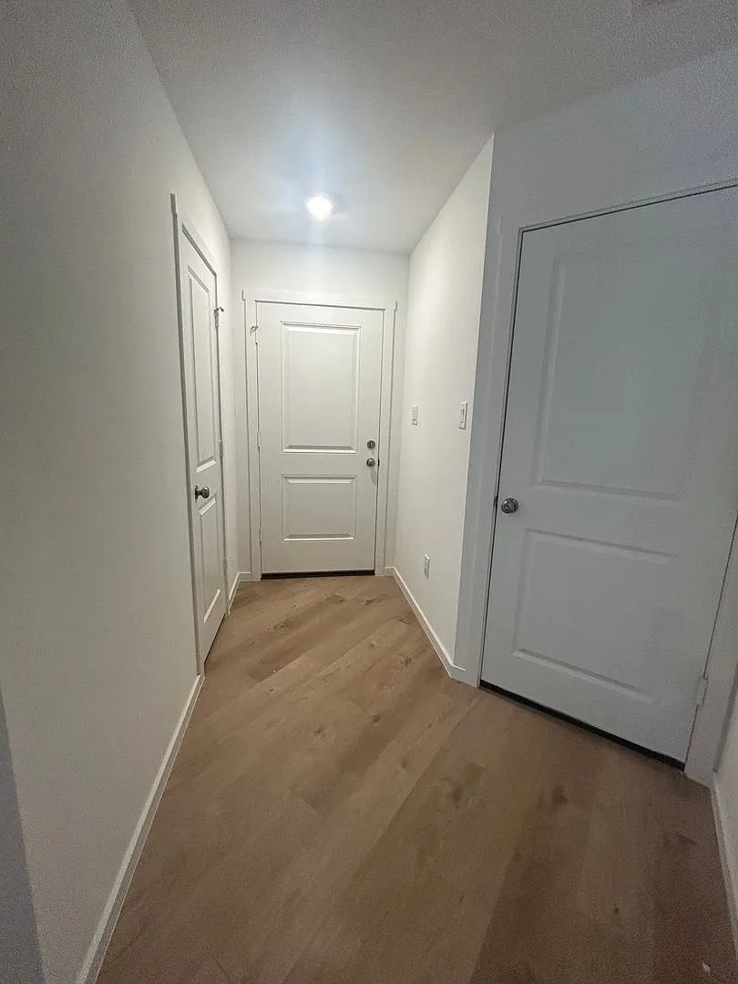 Brand New 4 Bedroom Home in Antler Creek — Photo 3
