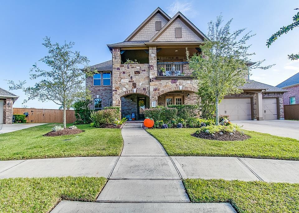 1st image of 2875 Alentina Ct