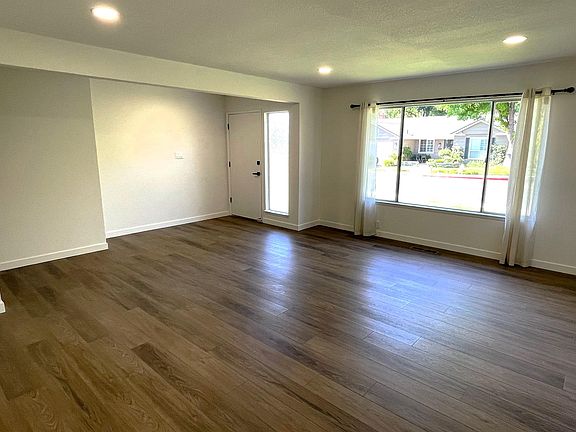 5th image of 4551 Gatetree Cir