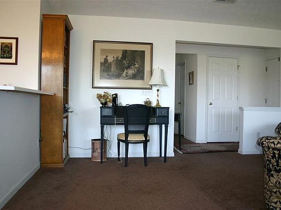 4th image of 1515 Sycamore Commons Dr