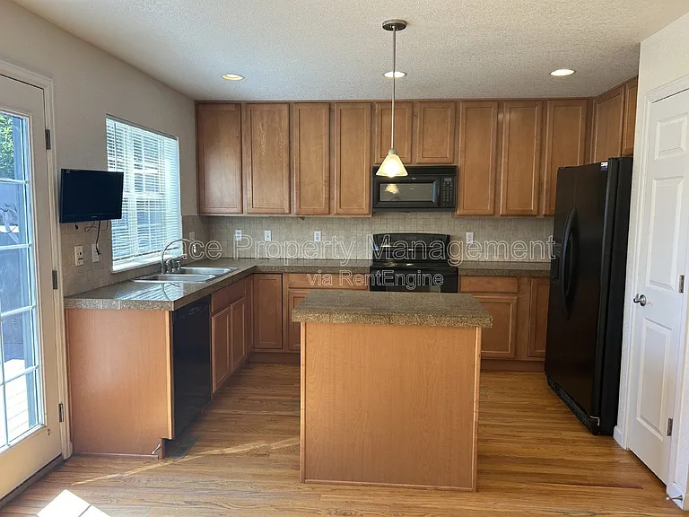 2938 Uinta St — Photo 8