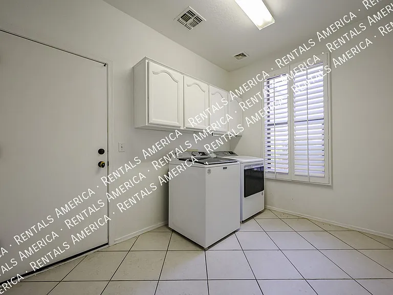 30984 N Obsidian Dr — Photo 39