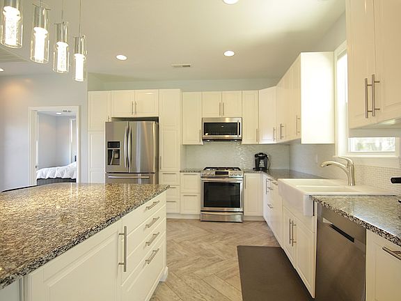 5th image of 115 Devore Rd