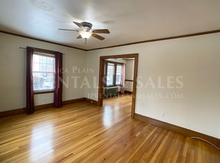 34 Bradwood St APT 1, Roslindale, MA 02131