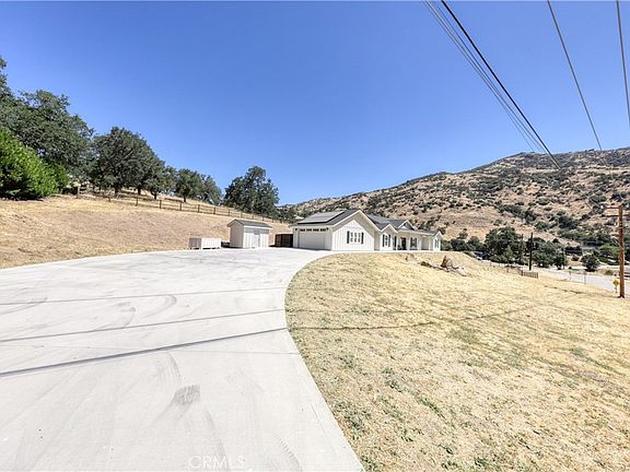5th image of 25904 Bear Valley Rd