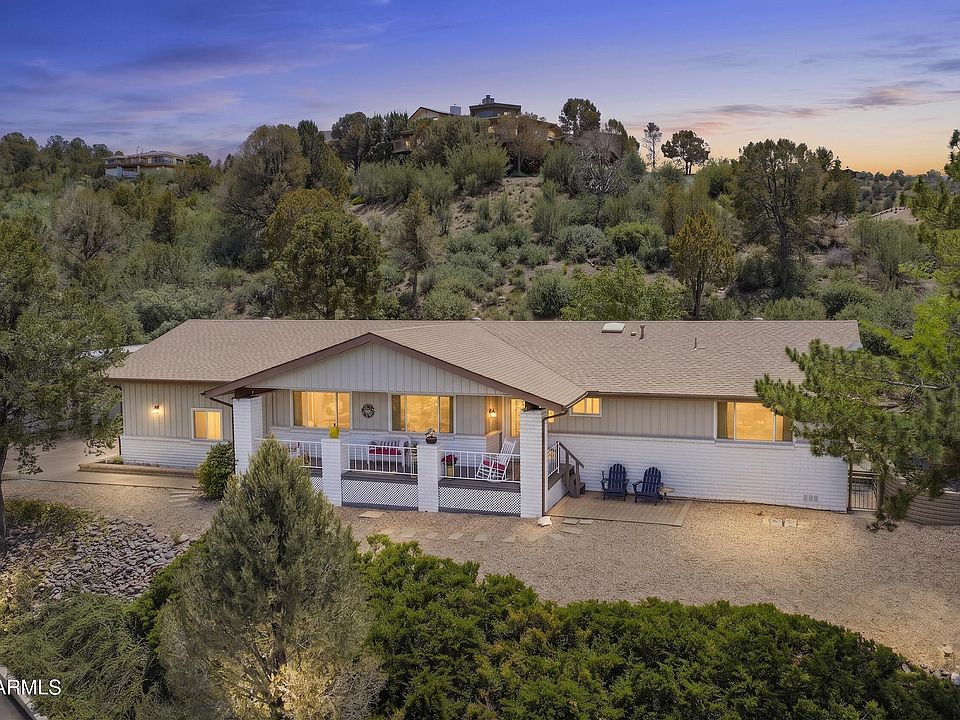 1st image of 820 DEVEREAUX Drive
