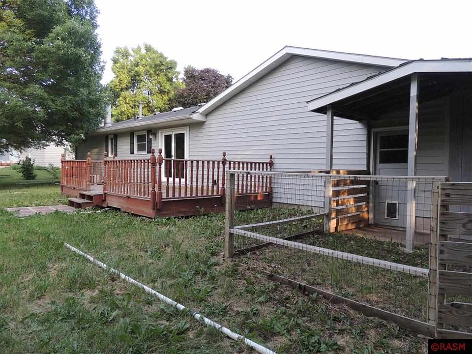 1st image of 220 Mary Ln