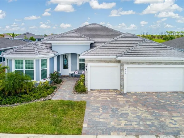 10255 SW Sarcoline Dr, Port Saint Lucie, FL 34987