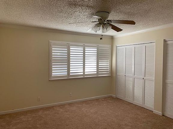 5th image of 2421 Country Club Blvd #A1