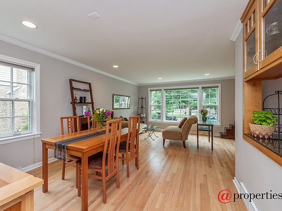 Living Room / Dining Room