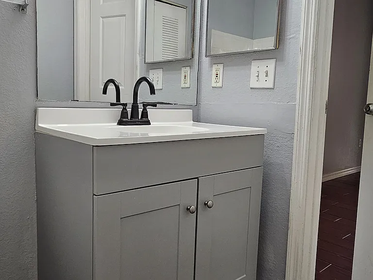 2025 Erving Cir #4207 — Photo 54