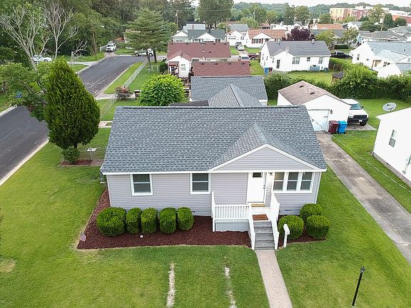 3rd image of 901 Avalon Ave