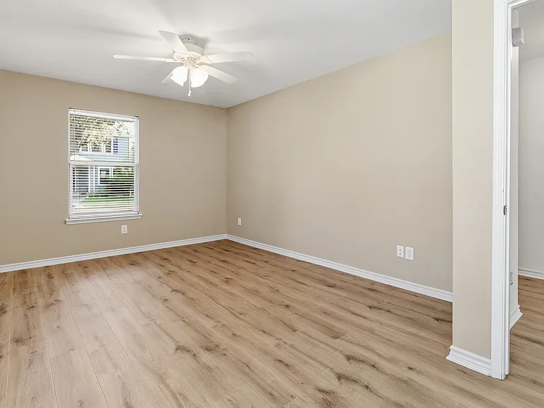 6925 Planters Row Dr — Photo 13