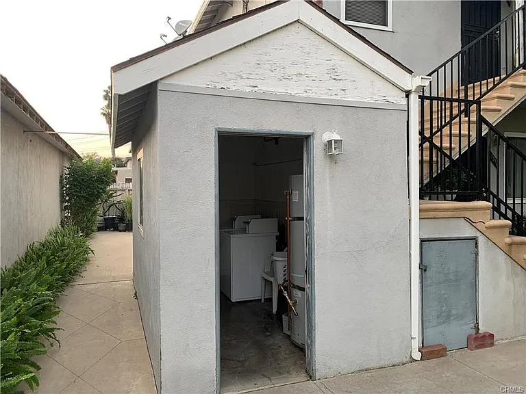 1316 W Valencia Dr — Photo 21