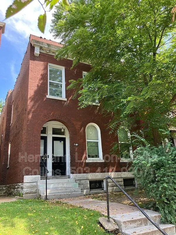 2 bed, 1.0 bath, 1250 sqft, $1,075 — Photo 1