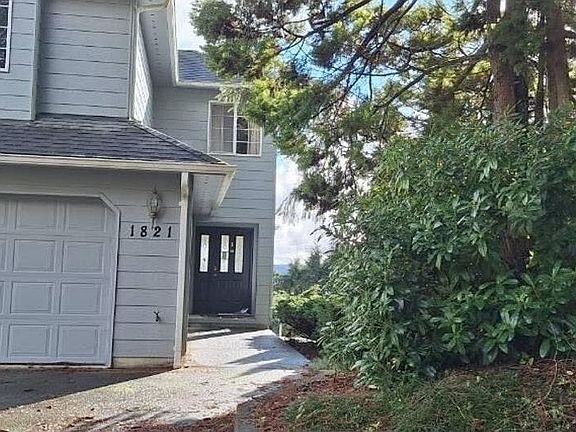 2nd image of 1821 W 8th St