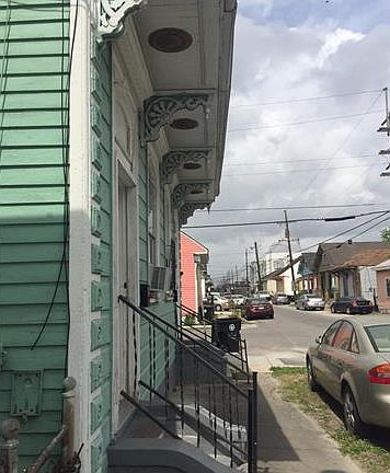 5th image of 1128 Clouet St