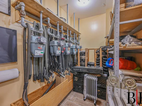 92 Brighton 11th Street image 11 of 13