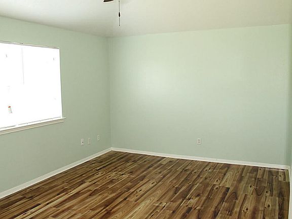 5th image of 843 Richview Dr