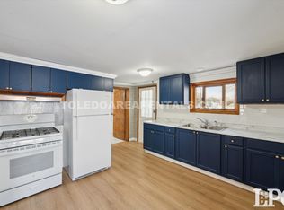 1956 Barrows St, Toledo, OH 43613