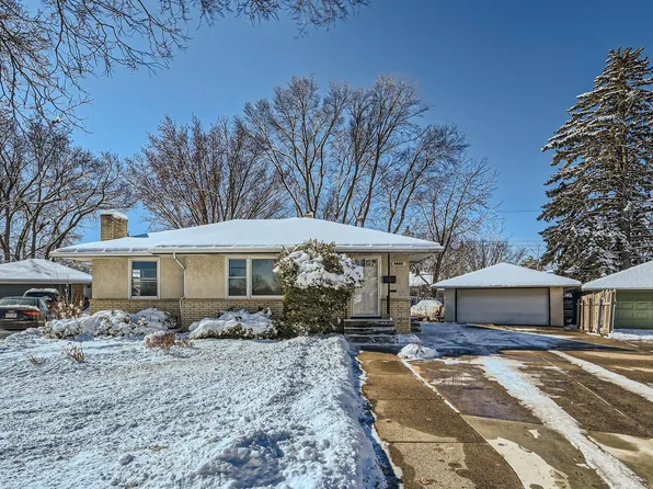 2214 Berland Pl, Saint Paul, MN 55119